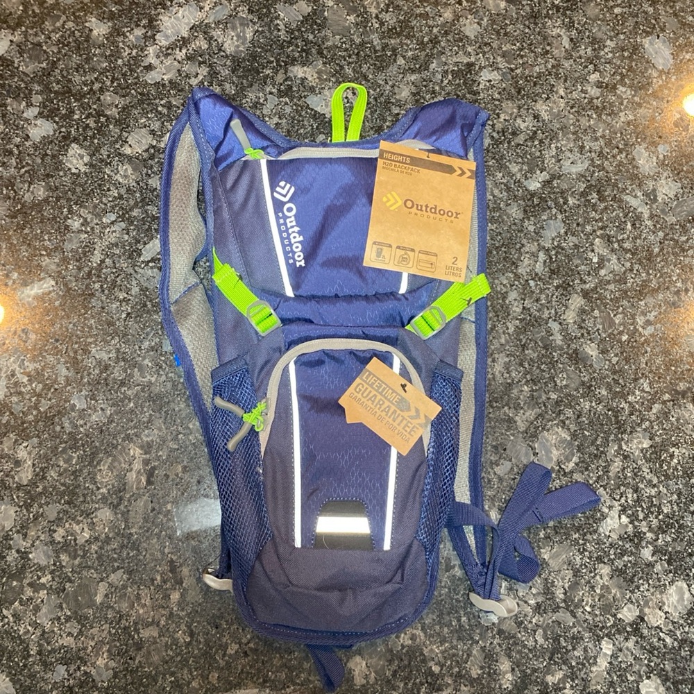 NWT Outdoor Products Liters With 2 Liters Reservoir H2O Backpack Blue